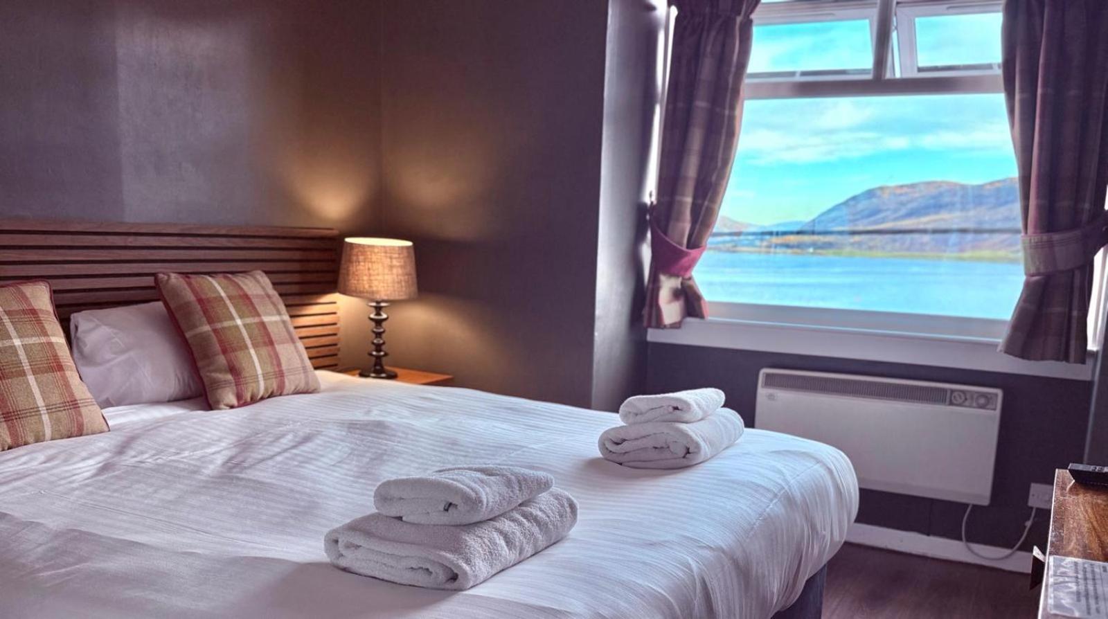 Argyll Hotel Ullapool Exterior foto